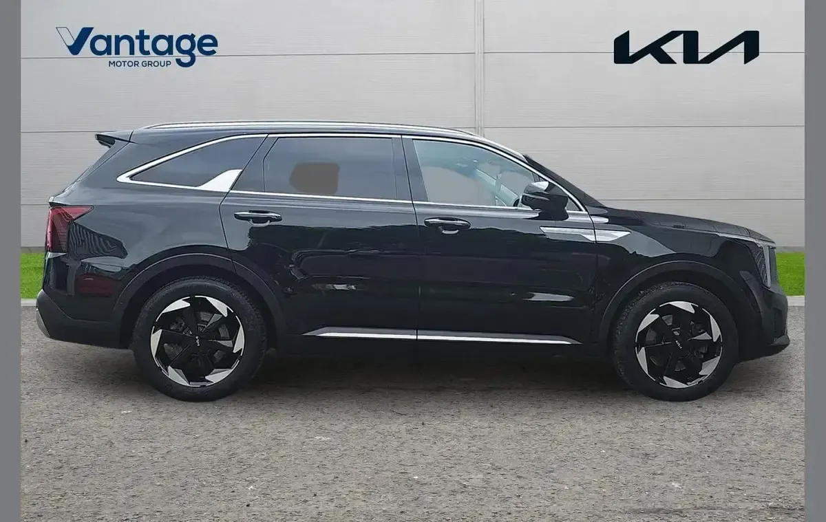 Used Kia Sorento 194 HP (142 kW) 2025 Black SUV