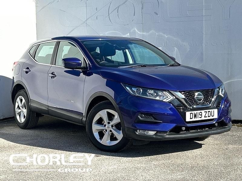 Used Nissan Qashqai Acenta Premium 115 HP (84 kW) 2019 Blue SUV