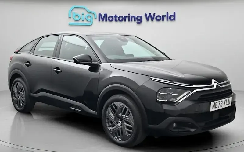Used Citroën C4 PureTech 101 HP (74 kW) 2024 SUV