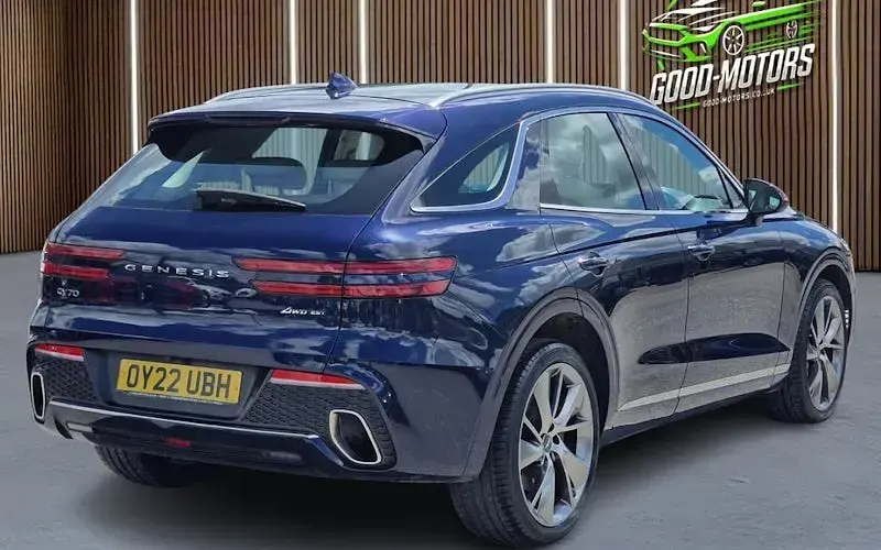 Used Genesis GV70 305 HP (224 kW) 2022 Blue SUV