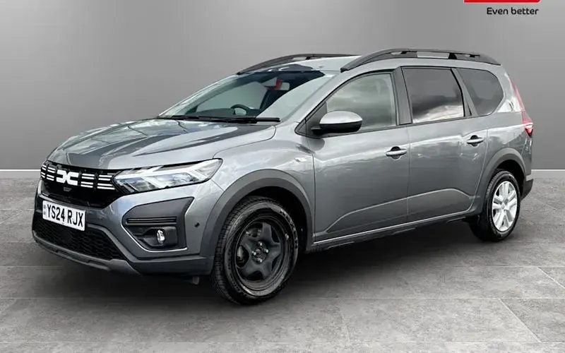 Begagnad Dacia Jogger Expression 141 HK (103 kW) 2025 Minibuss