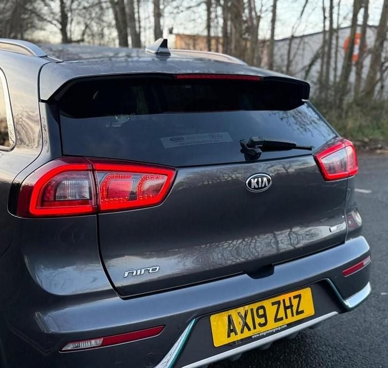 Used Kia Niro 141 HP (103 kW) 2019 Grey SUV