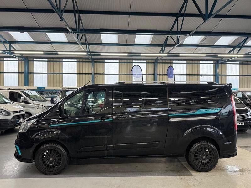 Used Ford Tourneo Limited 125 HP (91 kW) 2015 Black MPV