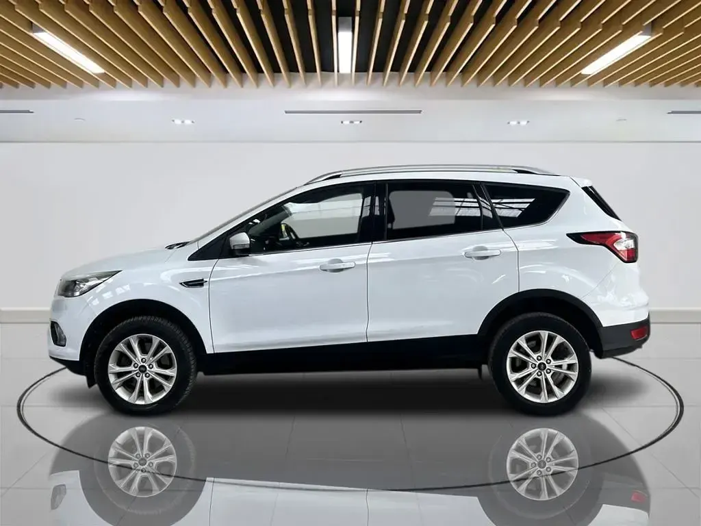 Used Ford Kuga Titanium 120 HP (88 kW) 2018 White SUV