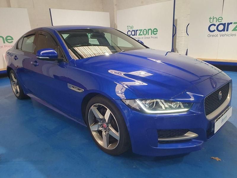 Used Jaguar XE R-Sport 180 HP (132 kW) 2018 Blue Sedan