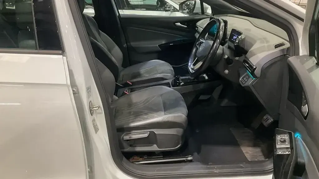 Second-hand VW ID.4 Pure 108 kW (148 CP) 2021 Alb SUV