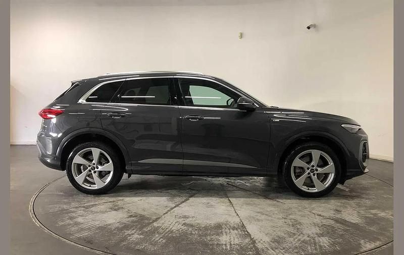 Used Audi Q5 S-Line 204 HP (150 kW) 2025 Grey SUV