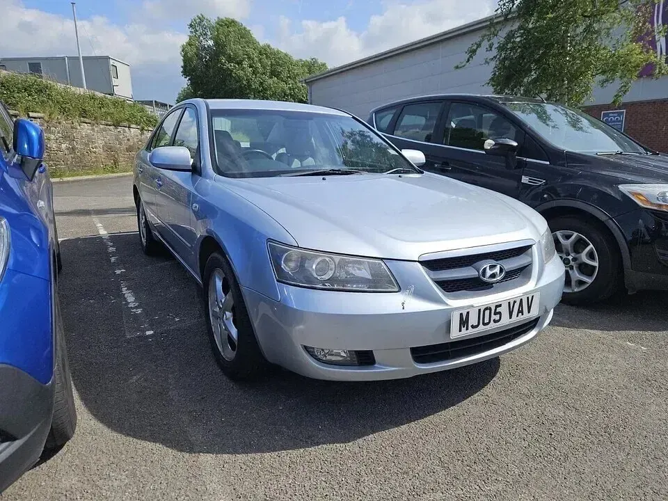 Used Hyundai Sonata 161 HP (118 kW) 2005 Silver Sedan