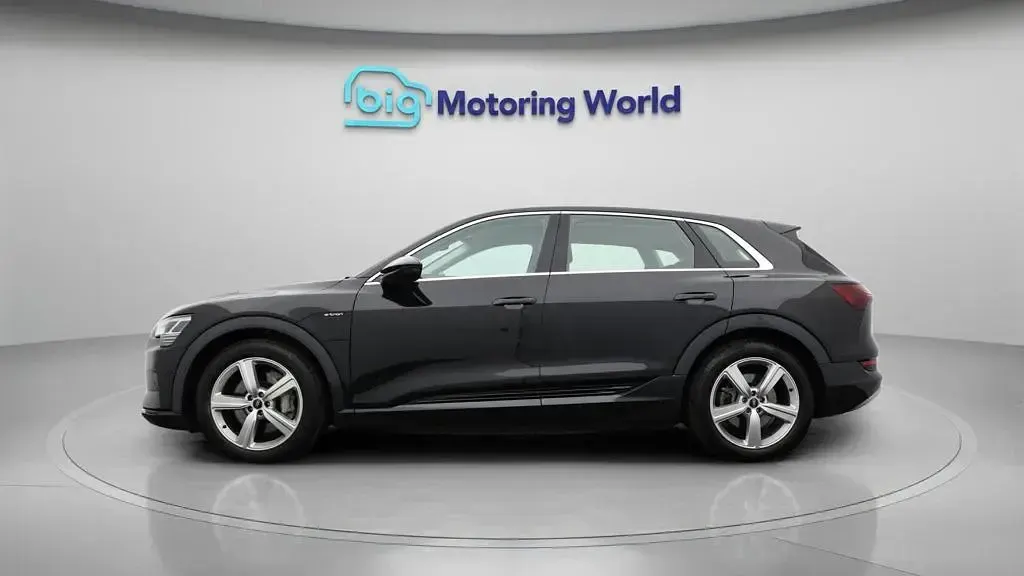 Used Audi e-tron 11 kW (15 HP) 2021 SUV