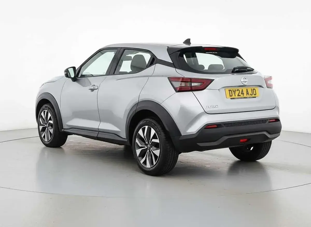 Used Nissan Juke Acenta 117 HP (86 kW) 2024 Silver SUV