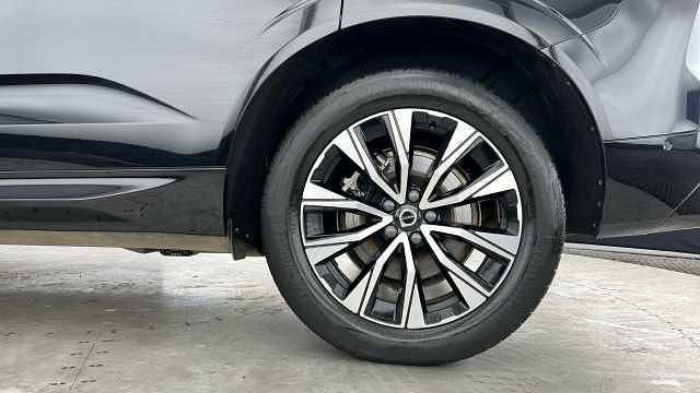 Used Volvo XC60 Plus 247 HP (181 kW) 2022 Black SUV