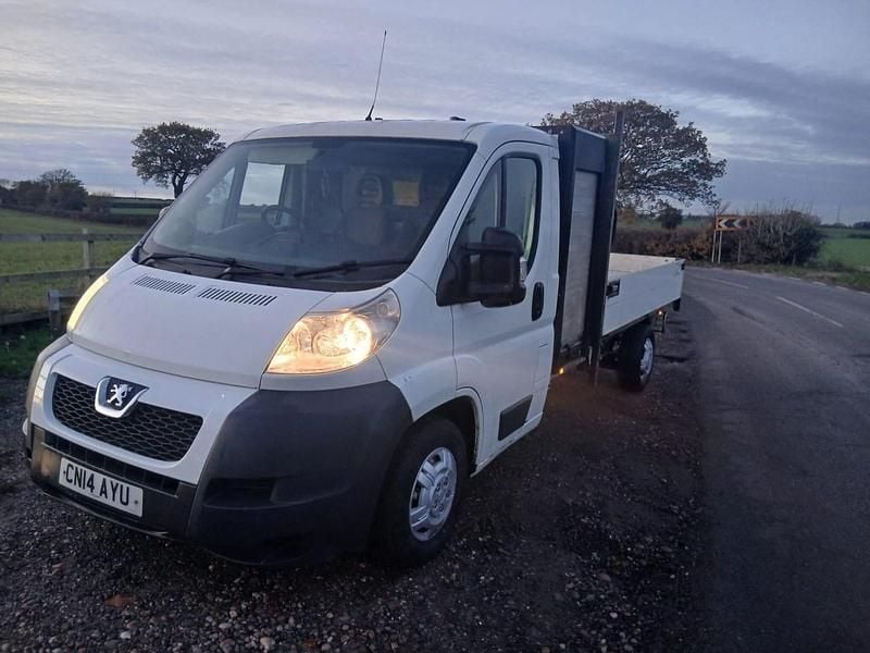 White Used 2014 Peugeot Boxer Van | £2,850 (Good price) - Image 1/4