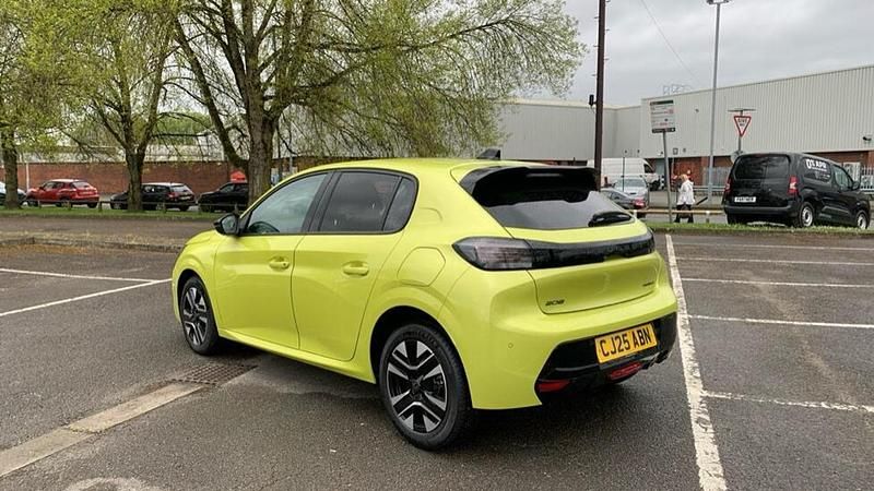 New Peugeot 208 Allure 99 HP (72 kW) 2025 Yellow Hatchback