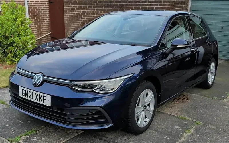 Used VW Golf VII Life 150 HP (110 kW) 2021 Blue Hatchback