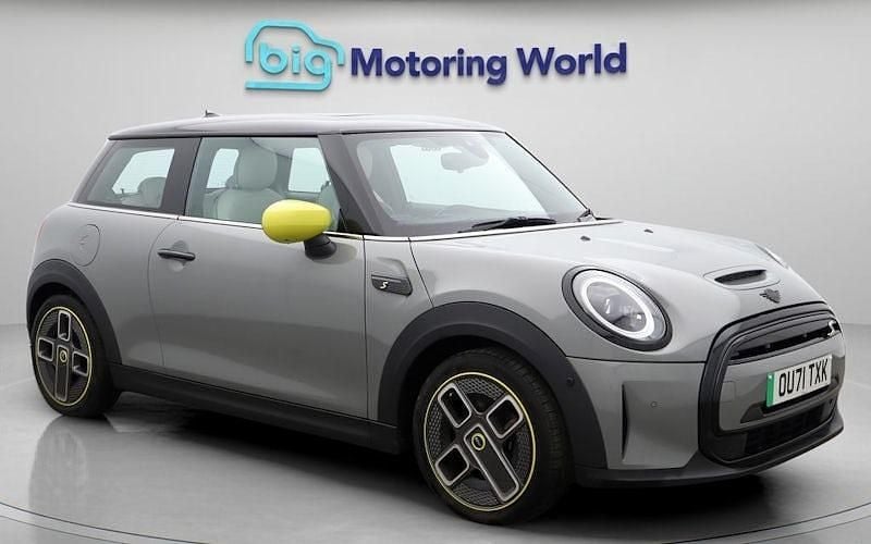 Used Mini Cooper Level 3 135 kW (184 HP) 2023 Hatchback