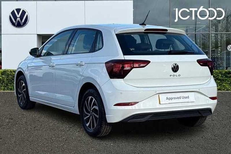 Used VW Polo Life 95 HP (69 kW) 2023 White Hatchback