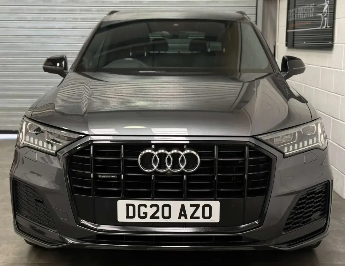 Używany Audi Q7 Black Edition 2020 Szary SUV