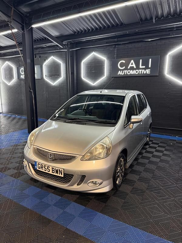 Begagnad Honda Jazz Sport 2006 Silver Halvkombi