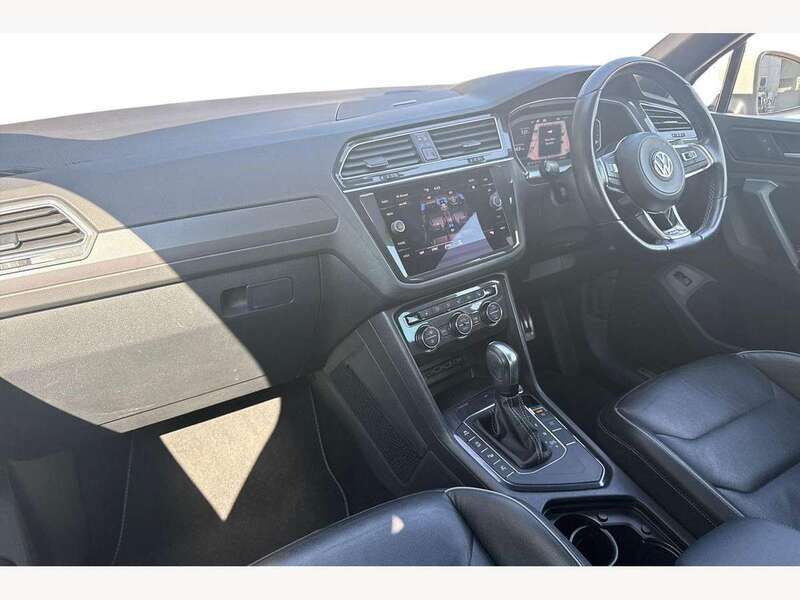 Image 2/4