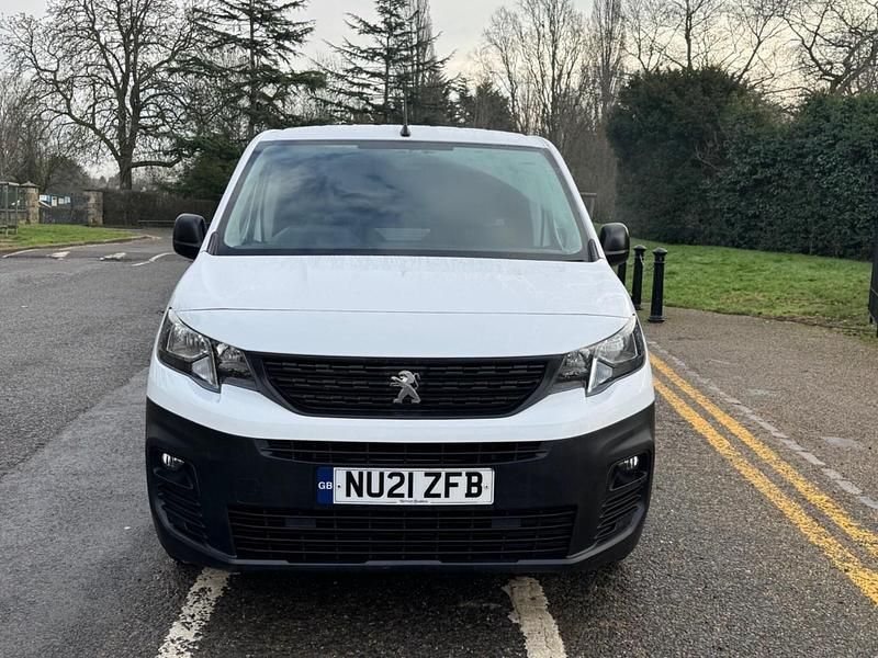 Used Peugeot Partner 2021 White MPV