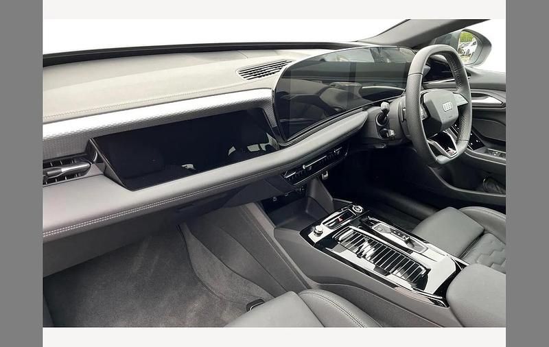 Used Audi e-tron S-Line 269 kW (367 HP) 2025 Black SUV