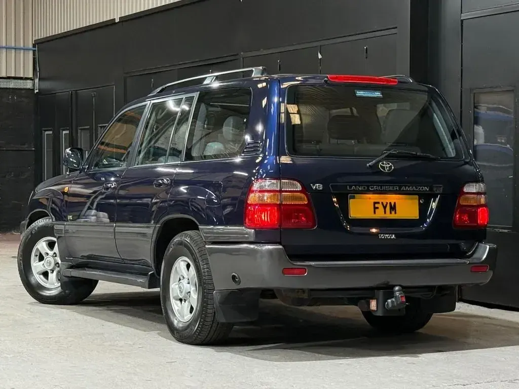 Used Toyota Land Cruiser 232 HP (170 kW) 2000 Blue SUV