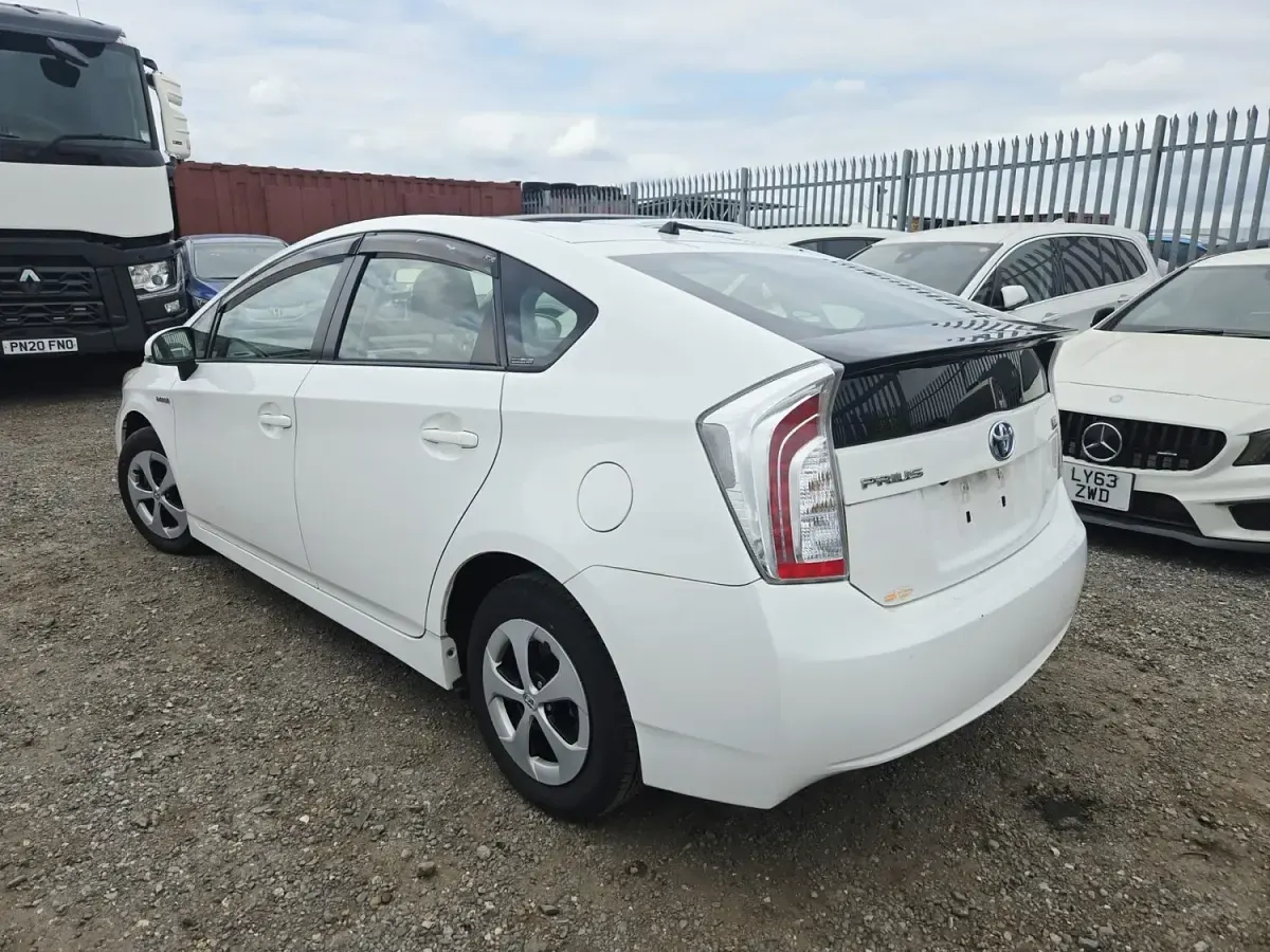 Used Toyota Prius 2015 White
