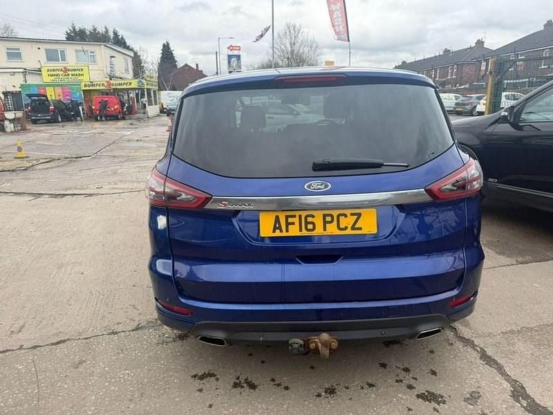 Used Ford S-MAX Titanium 180 HP (132 kW) 2016 Blue MPV