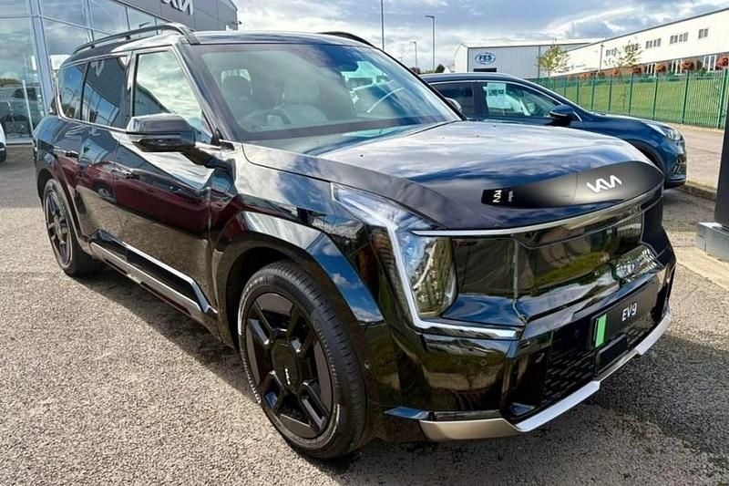 Used 2025 Kia EV9 2 SUV | £61,999 (Good price) - Image 1/1