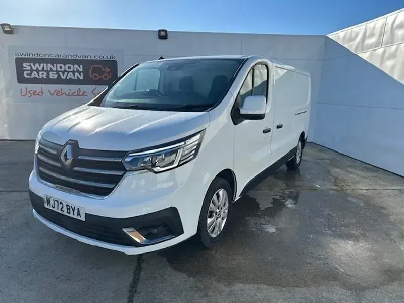 Begagnad Renault Trafic 130 HK (95 kW) 2022 Vit