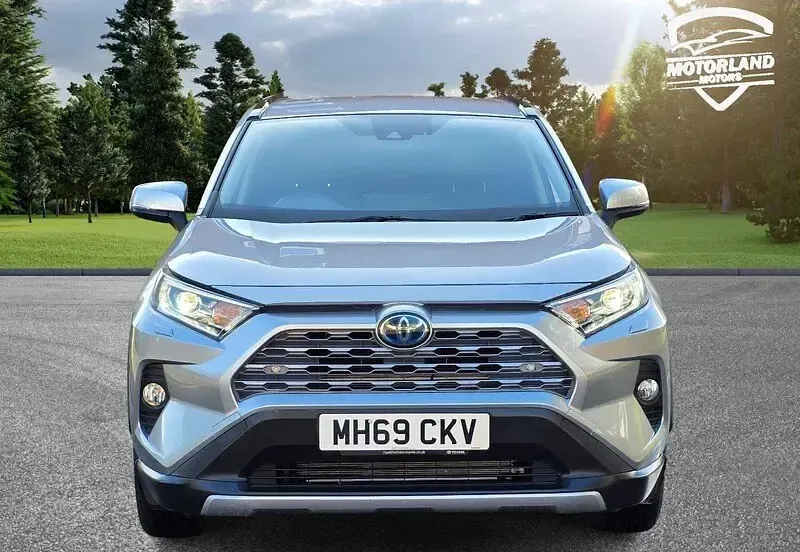 Used Toyota RAV4 2019 Silver SUV