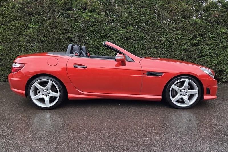 Used Mercedes SLK250 AMG 2015 Red Cabriolet