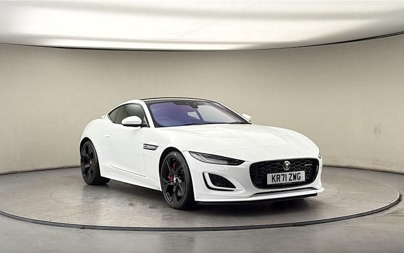 Usado Jaguar F-Type R-Dynamic 450 HP (330 kW) 2021 Branco Coupé