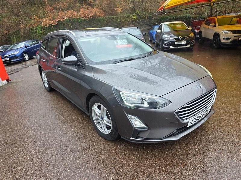 Used Ford Focus Zetec 95 HP (69 kW) 2025 Grey Estate