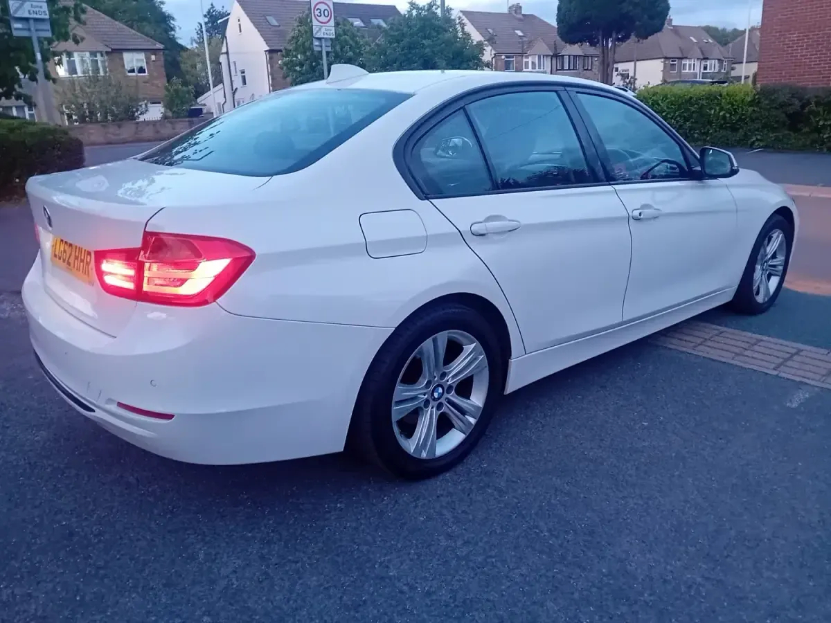 Usado BMW 316 Sport Line 2012 Blanco Berlina