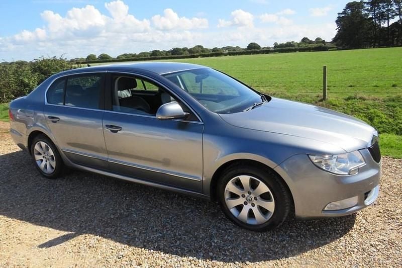 Grey Used 2012 Skoda Superb Elegance Hatchback | £4,250 - Image 1/1