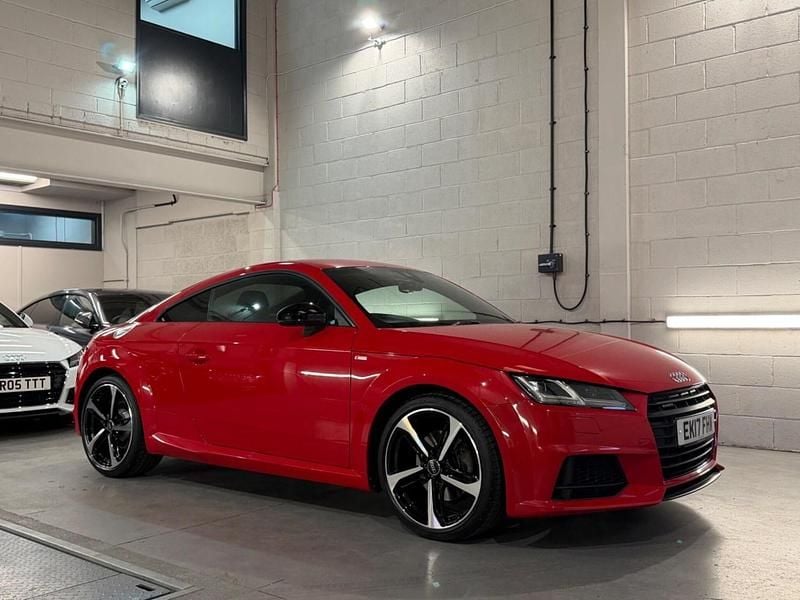 Used Audi TT Black Edition 230 HP (169 kW) 2017 Red Coupe