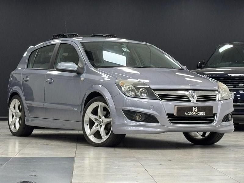 Used Vauxhall Astra SRi 138 HP (101 kW) 2008 Silver Hatchback