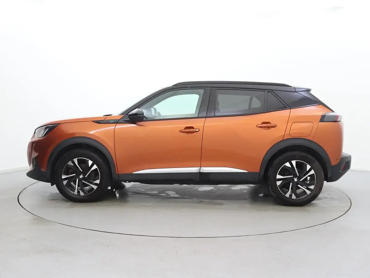 Used Peugeot e-2008 GTi 100 kW (136 HP) 2023 Orange SUV
