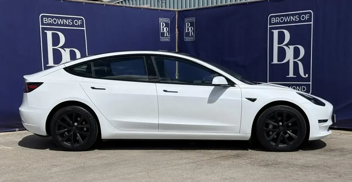 Used Tesla Model 3 Long Range AWD 254 kW (346 HP) 2023 White Sedan
