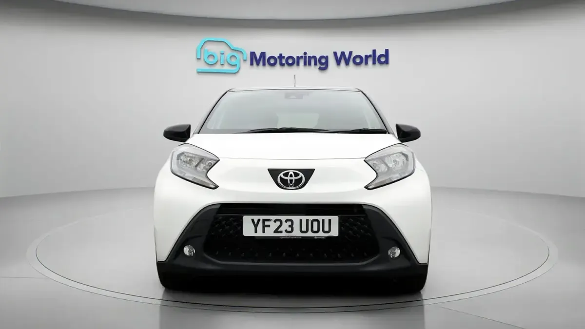 Used Toyota Aygo X 72 HP (52 kW) 2023 White SUV