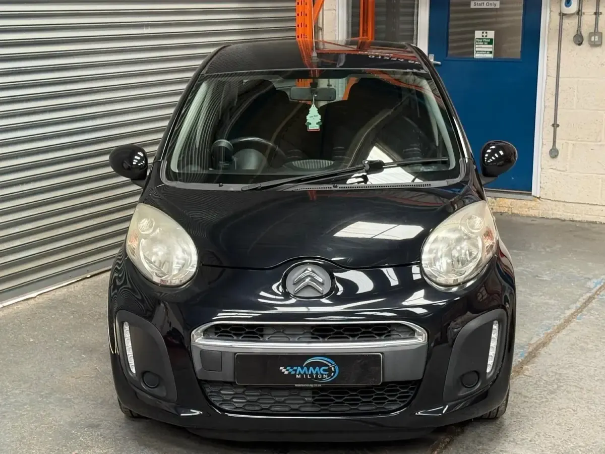 Usado Citroën C1 68 HP (50 kW) 2014 Preto Citadino