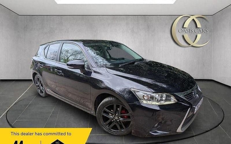 Used Lexus CT200h 136 HP (100 kW) 2017 Hatchback