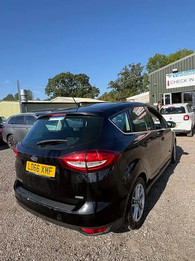 Used Ford C-MAX Zetec 125 HP (91 kW) 2016 Black MPV
