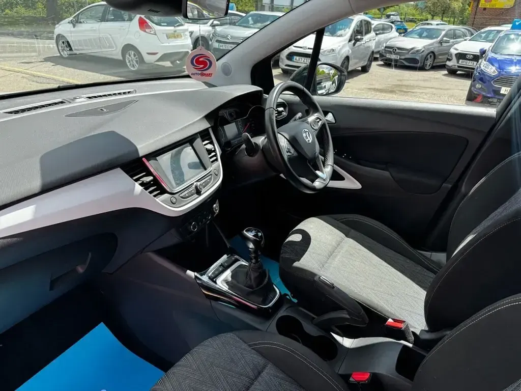Usado Vauxhall Crossland X S 110 CV (80 kW) 2021 Blanco SUV