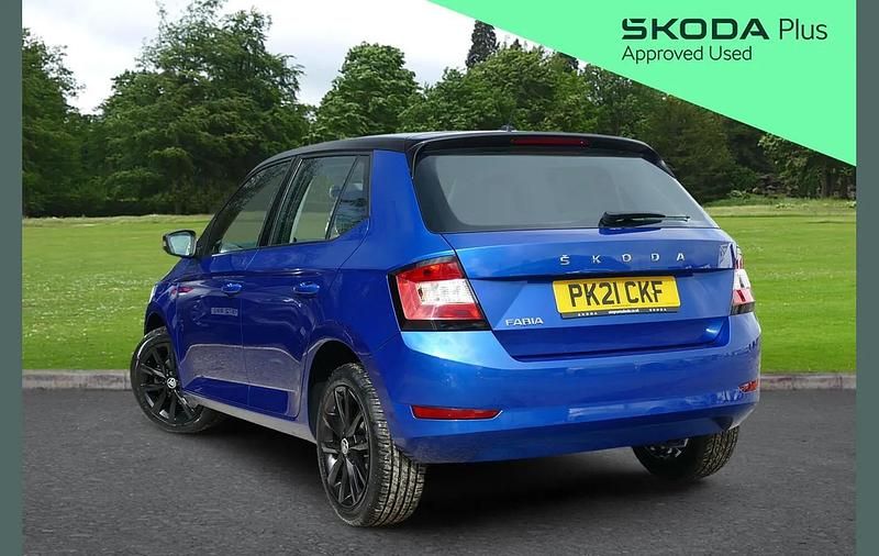 Used Skoda Fabia Colour Edition 94 HP (69 kW) 2021 Blue Hatchback