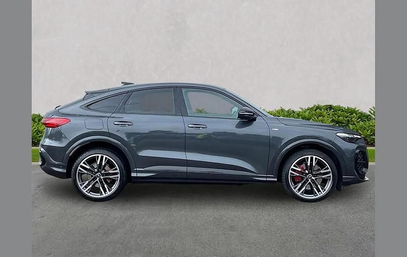 Used Audi Q5 Sportback Performance 204 HP (150 kW) 2025 Grey SUV