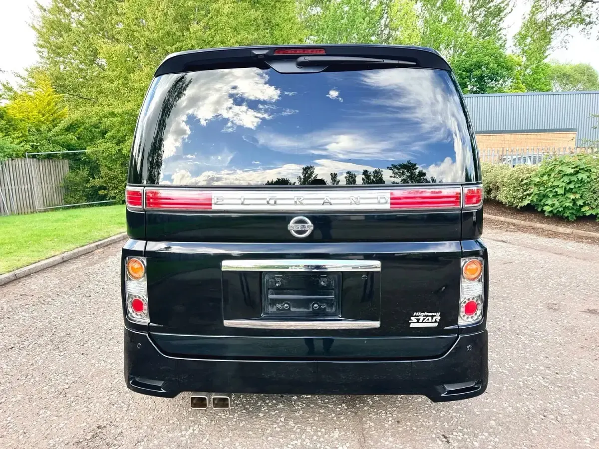 Used Nissan Elgrand 2009 Black MPV