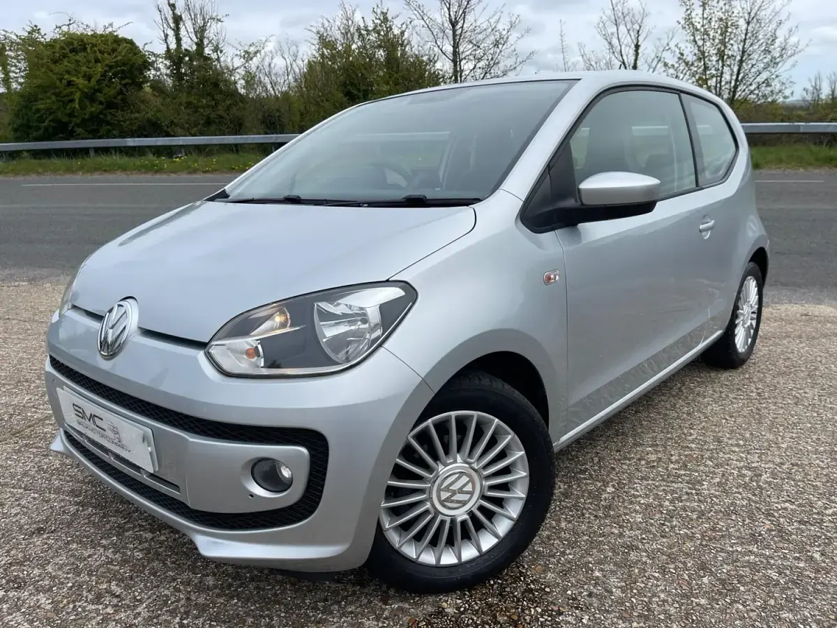 Begagnad VW up! S 2013 Silver Halvkombi