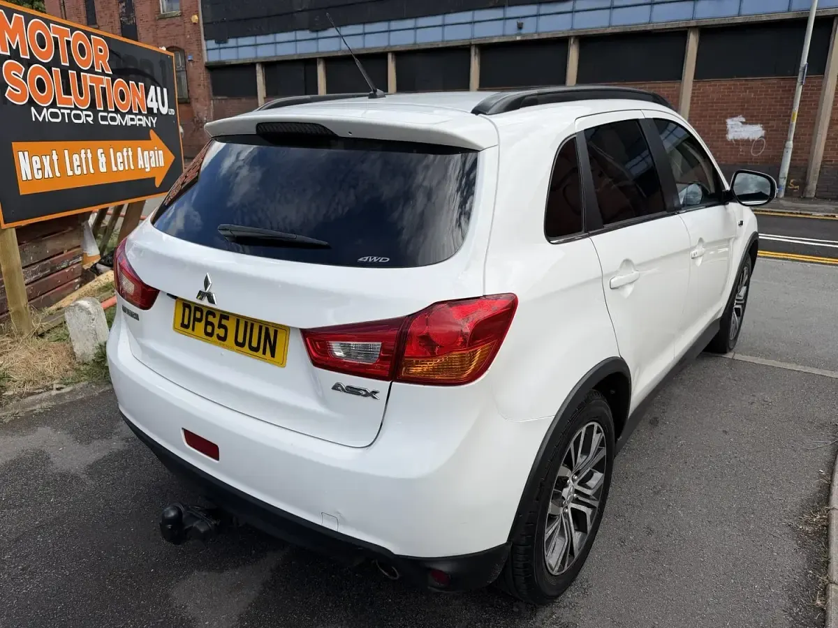 Used Mitsubishi ASX 147 HP (108 kW) 2016 White SUV